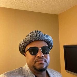 Meet your Posher, Fred